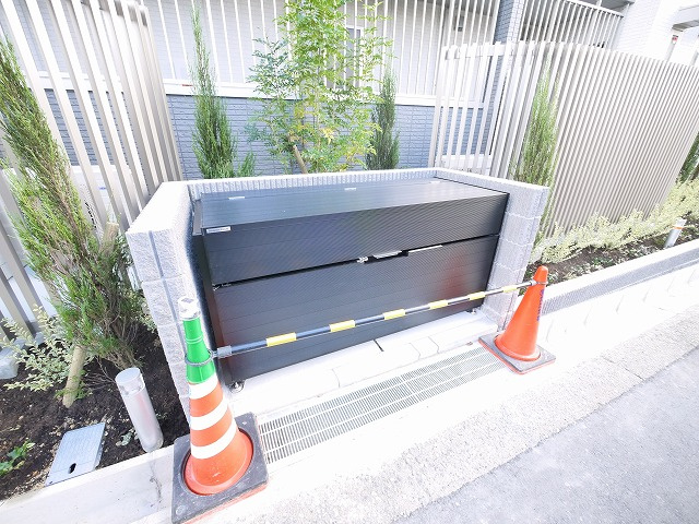 グランデのその他共用部分|敷地内にゴミ置き場あります！