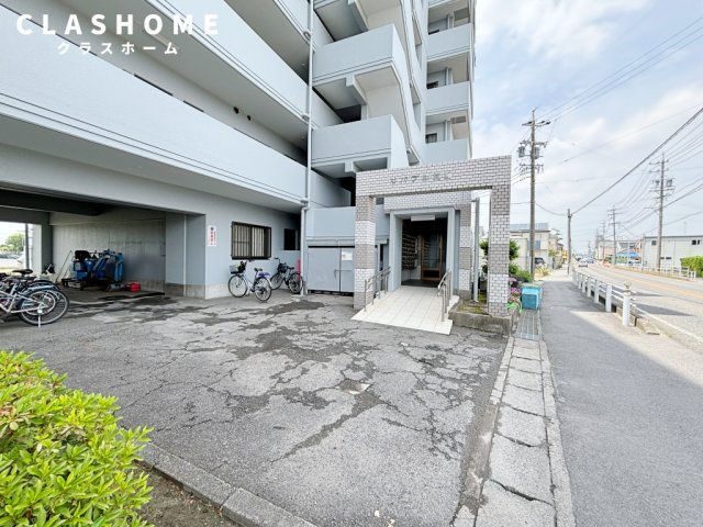 リバブル箕輪　　刈谷市近郊の賃貸はクラスホーム刈谷店の駐車場