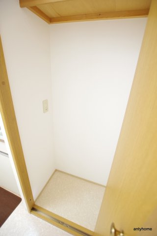 ビオス京橋　仲介手数料無料の収納
