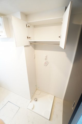 【洗面所】 | リュミエール | ※同物件・反転タイプの写真です。


