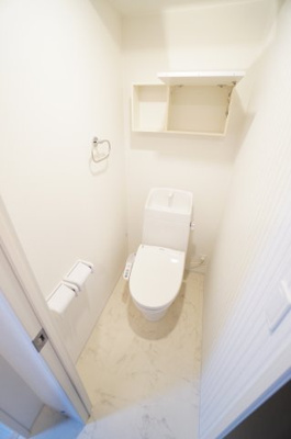 【トイレ】 | リュミエール | ※同物件・反転タイプの写真です。