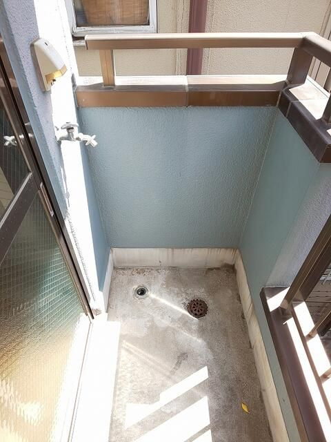 プチハイムＫのバルコニー