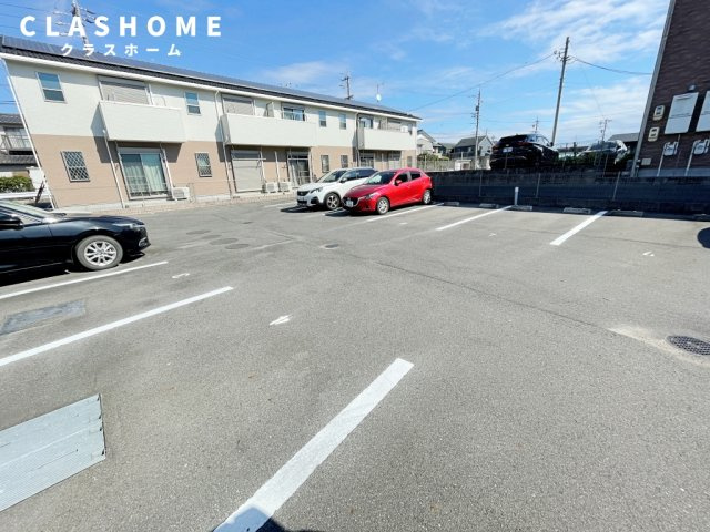 ヴィラ　ベルク　　刈谷市近郊の賃貸はクラスホーム刈谷店の駐車場