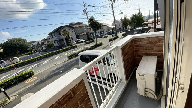 メゾン中の池のバルコニー