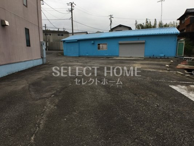 【駐車場】 | ロイヤル宝六 | 駐車スペースもあります