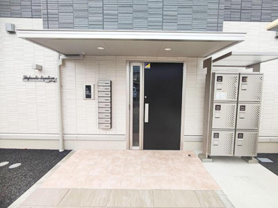 【エントランス】 | ラポルテボヌール