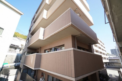 【外観】 | パークヒルズ己斐西町（リフォーム済） | 現地（2022年12月15日9：00頃）撮影