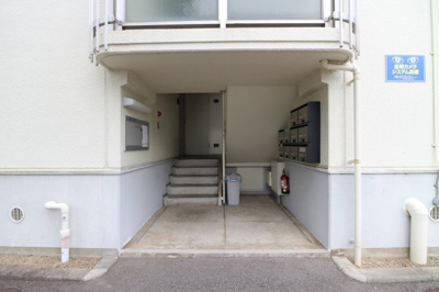 【エントランス】 | リバーサイド春日手