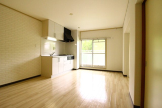 【居間・リビング】 | リバーサイド春日手