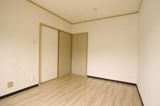 【洋室】 | リバーサイド春日手