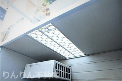 【バルコニー】 | プレジール南昭和 | 外からの目が気にならないバルコニーで洗濯物が干せます