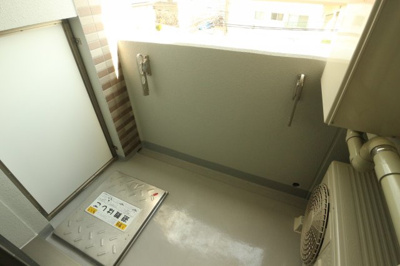 【バルコニー】 | イーストブルー六番館