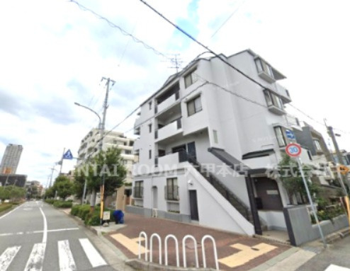 マナシャトー御影の外観