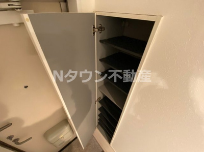 【収納】 | Villa Clelia | ちょっとした収納スペースも充実しています