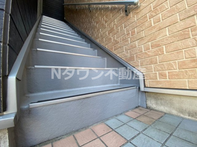 【エントランス】 | Villa Clelia | 建物の内部です