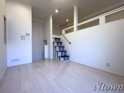 【寝室】 | リブフラット藤江 | 使い勝手のいい寝室です