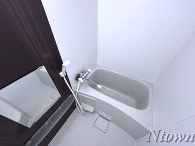 【設備】 | リブフラット藤江 | 給湯器パネルです