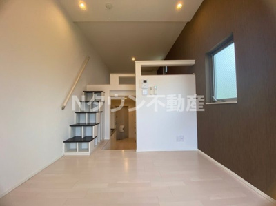 【居間・リビング】 | クリアス | こちらの居間で趣味の時間をお楽しみください