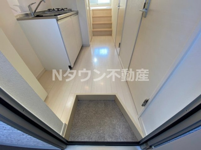【玄関】 | K Flat | 収納もある玄関です