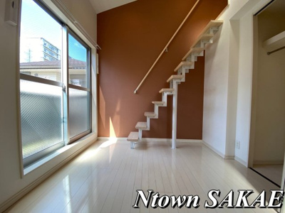 【居間・リビング】 | オーフォレスト | ゆったりとしたリビングです