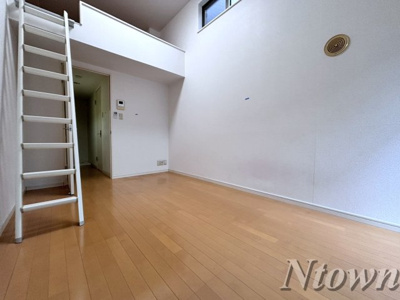 【居間・リビング】 | シェモア千種公園 | ゆったり過ごせるリビングです