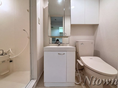 【独立洗面台】 | シェモア千種公園 | 独立洗面化粧台付き