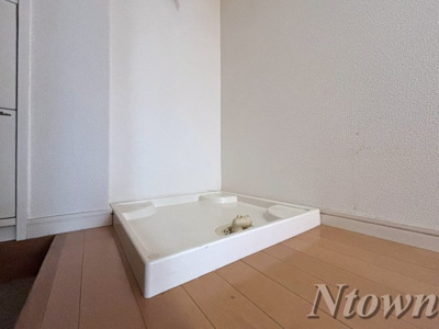 【設備】 | シェモア千種公園 | 洗濯機置き場です。