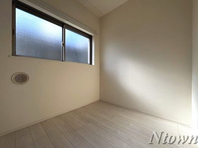 【その他】 | ハーモニーテラス押木田町 | 落ち着いた色調の洋室です