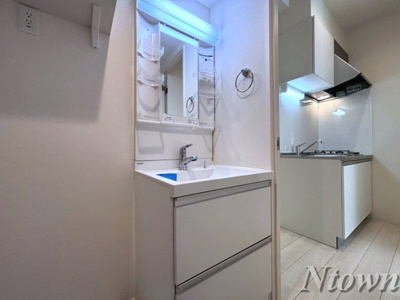 【独立洗面台】 | ハーモニーテラス押木田町 | 朝の支度にも助かる、独立の洗髪洗面化粧台