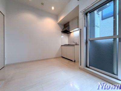 【居間・リビング】 | SEAPRAIRIE (シープレーリー) | こちらの居間で趣味の時間をお楽しみください