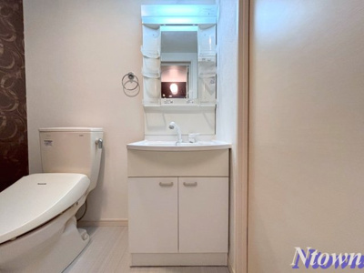 【独立洗面台】 | SEAPRAIRIE (シープレーリー) | 独立洗面台、小物を置くことができて便利です