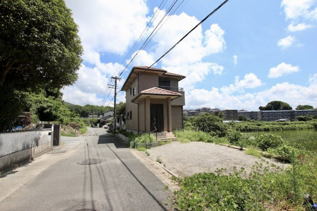 唐原６丁目戸建の前面道路含む現地写真