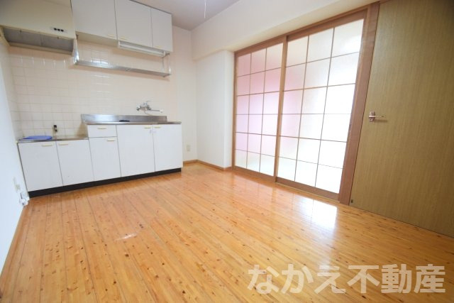 【居間・リビング】 | 使いやすい居間です