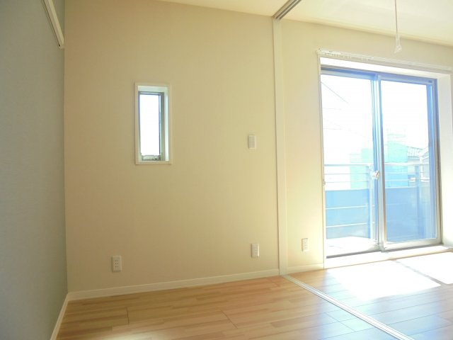 カーサグランデ本八幡の洋室