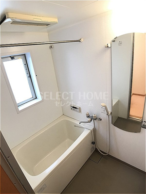 【浴室】 | わかば苑Ⅲ | きれいなお風呂です
同型タイプです