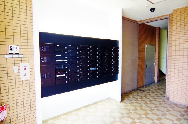 T's garden越谷大袋のエントランス