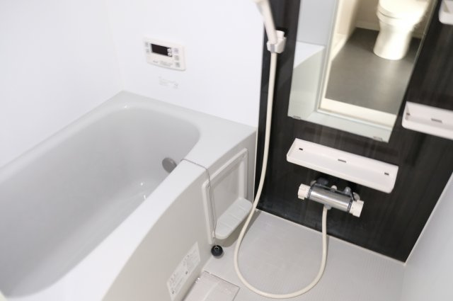【浴室】 | アティック宝持 | お風呂で日々の疲れを落としましょう