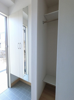 【玄関】 | シェーナ