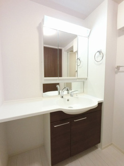 【洗面所】 | シェーナ | シャンプードレッサー