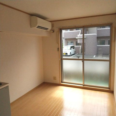 熊本市南区城南町下宮地のテラスの居間・リビング