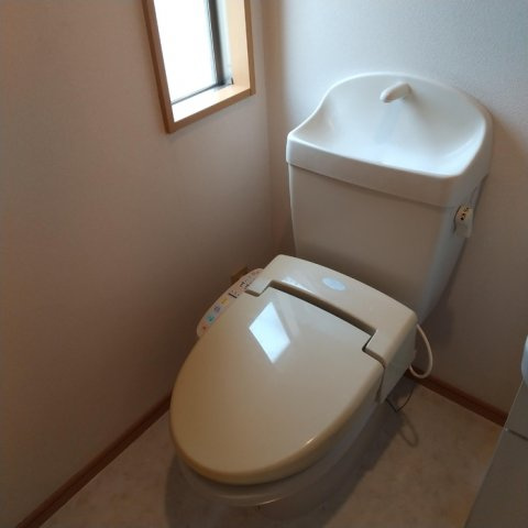 熊本市南区城南町下宮地のテラスのトイレ