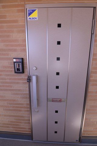 ラ　フォレスタ　ソレの玄関