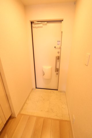 ラ　フォレスタ　ソレの玄関