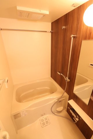 ラ　フォレスタ　ソレの浴室