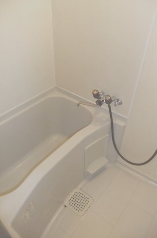 船橋市前原西２丁目の賃貸マンションの浴室