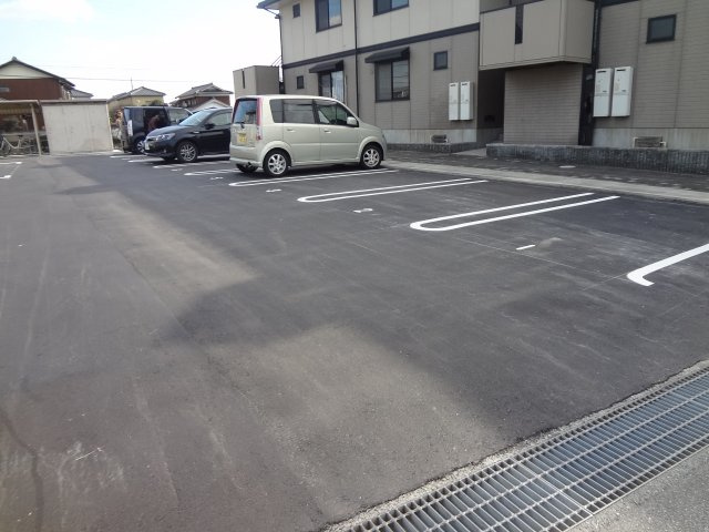 パークビレッジAの駐車場