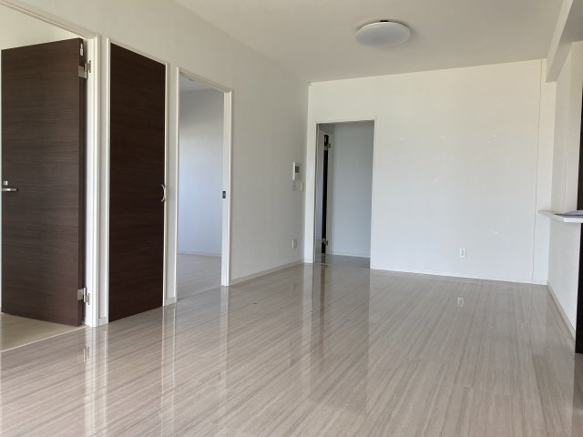 【居間・リビング】 | プラウディアコート糸満西川