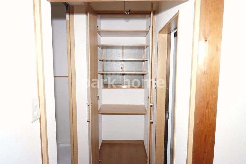 高知市東雲町　中古住宅の収納