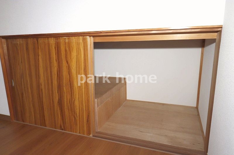 高知市東雲町　中古住宅の収納