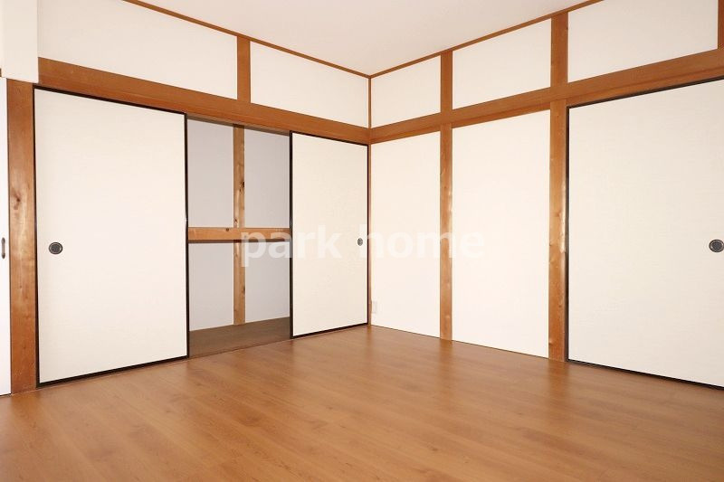 高知市東雲町　中古住宅の洋室